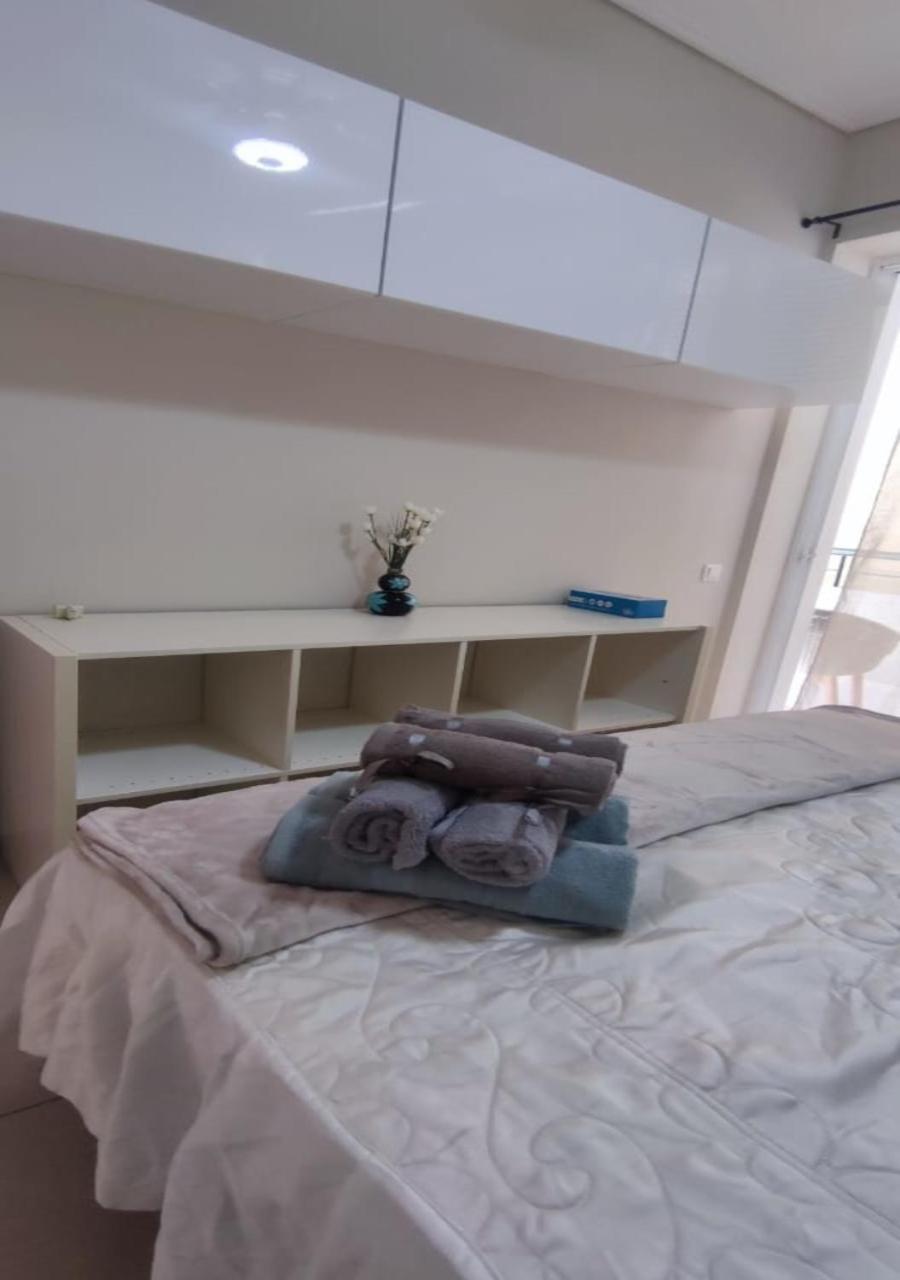 Apartment In A Quiet Location. Aten Exteriör bild
